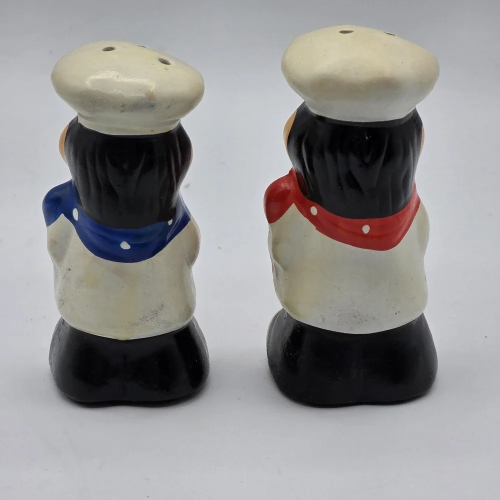 Chef Ceramic‎ Salt and Pepper Shakers Pair Hand Painted Kitchen Figurines Set